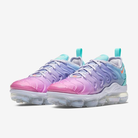 nike air vapormax plus pastel running shoes